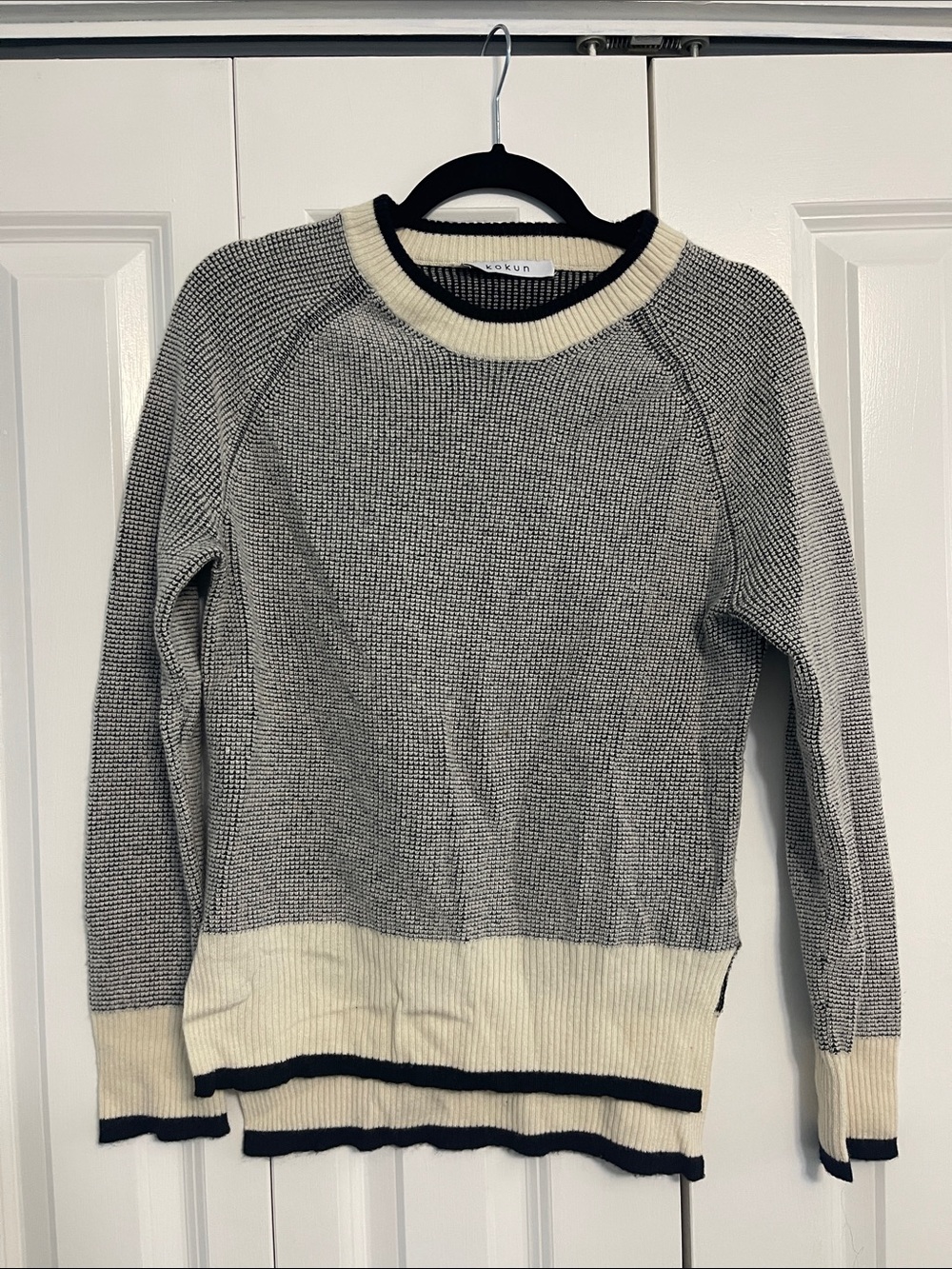 Kokun Black & Cream Two-Tone Crewneck Sweater